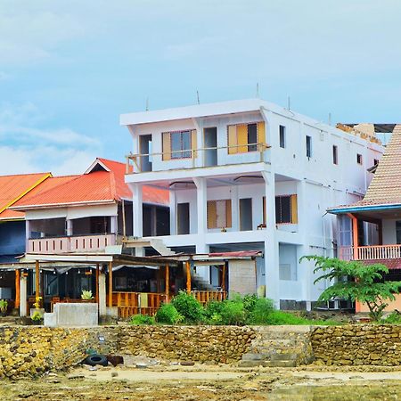 Raffiel Nias Apartment Lagudri Ngoại thất bức ảnh