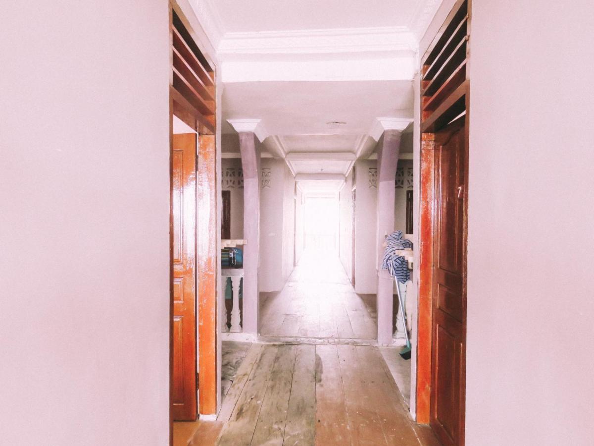 Raffiel Nias Apartment Lagudri Ngoại thất bức ảnh