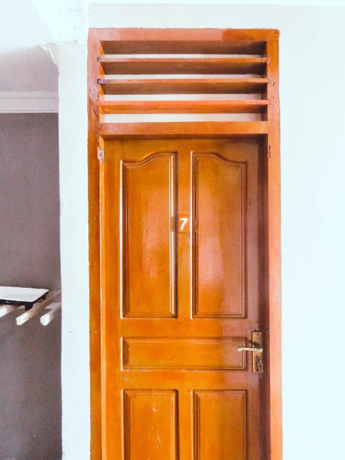 Raffiel Nias Apartment Lagudri Ngoại thất bức ảnh